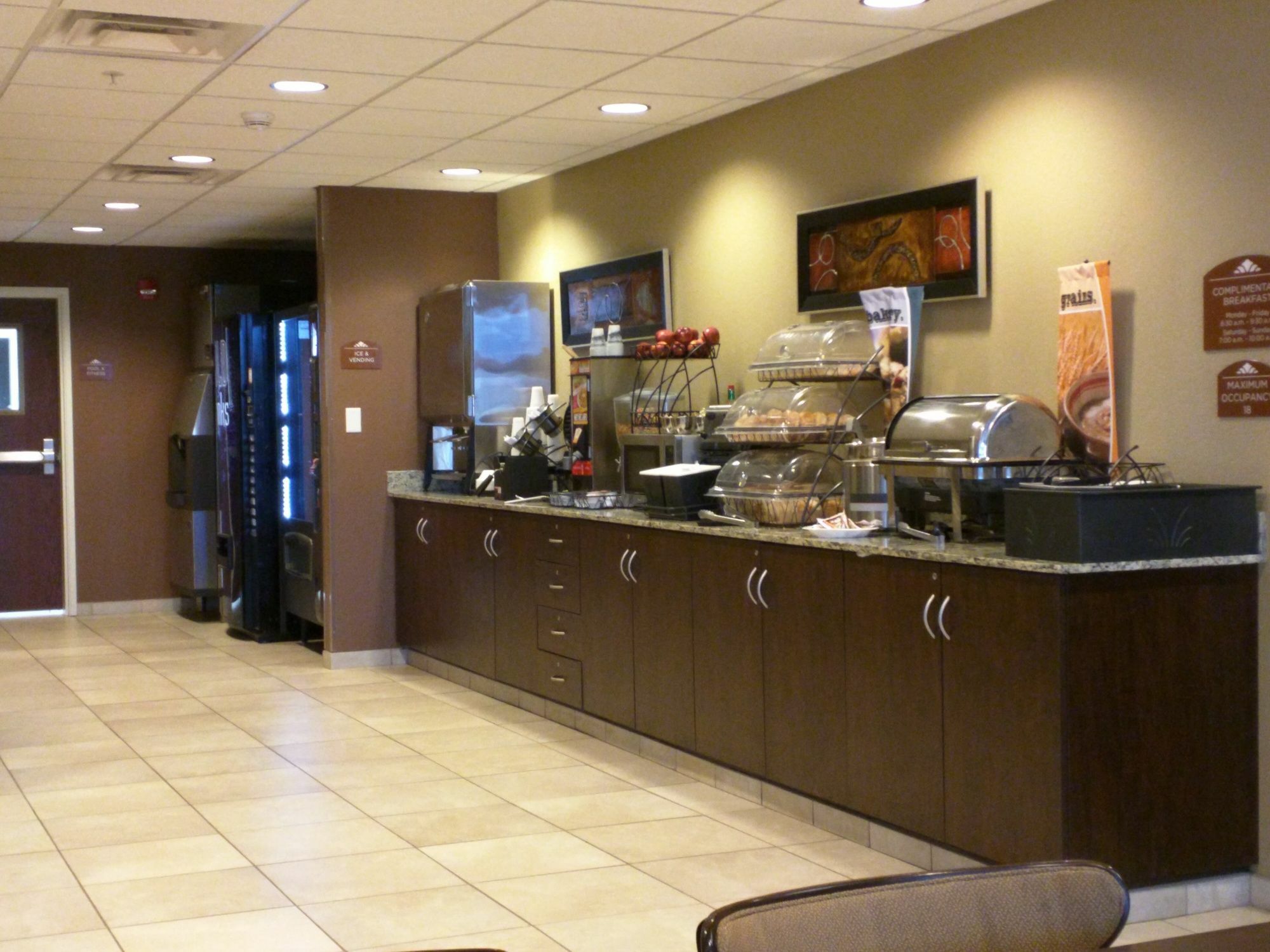 Microtel Inn & Suites By Wyndham Minot Exterior foto